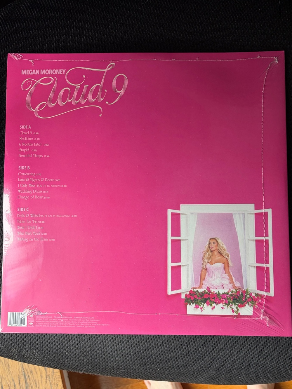 Megan Moroney SIGNED Cloud 9 Vinyl - BRAND NEW IN PLASTIC - Picture 3 of 5